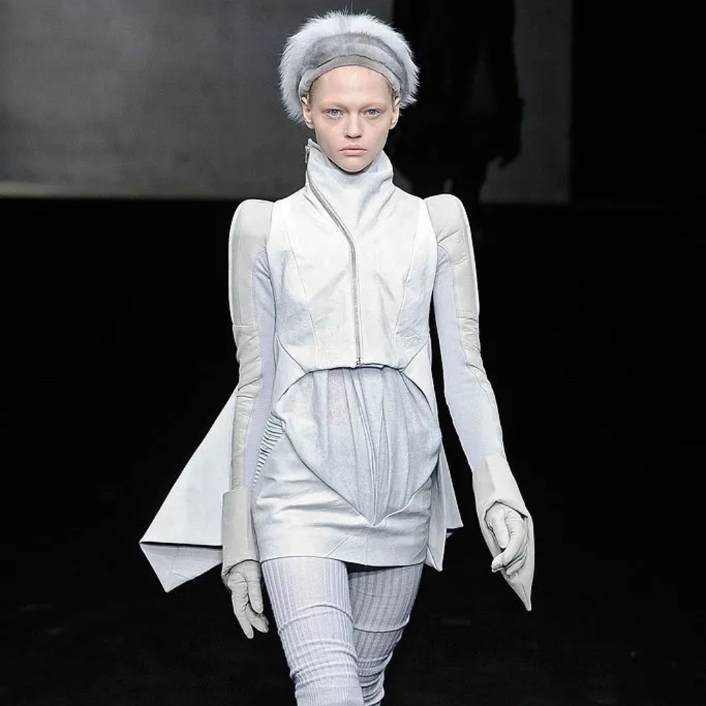 Rick Owens Fall 2009 Ready-To-Wear Pointed Elbow Leather Dove Grey Jacket